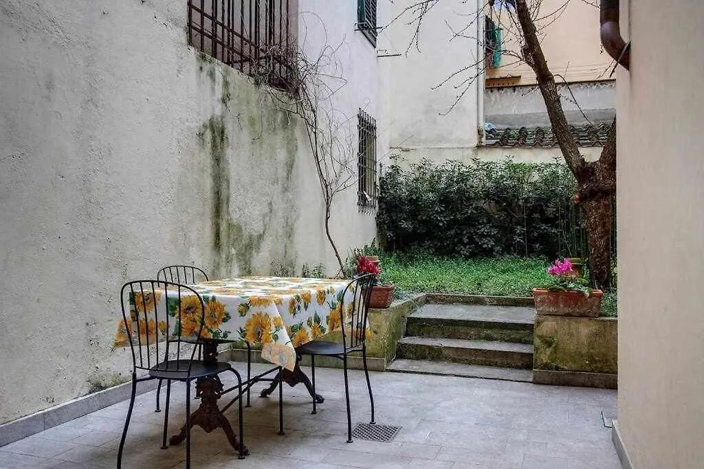 פירנצה Il Tulipano Apartment With Patio 0*,